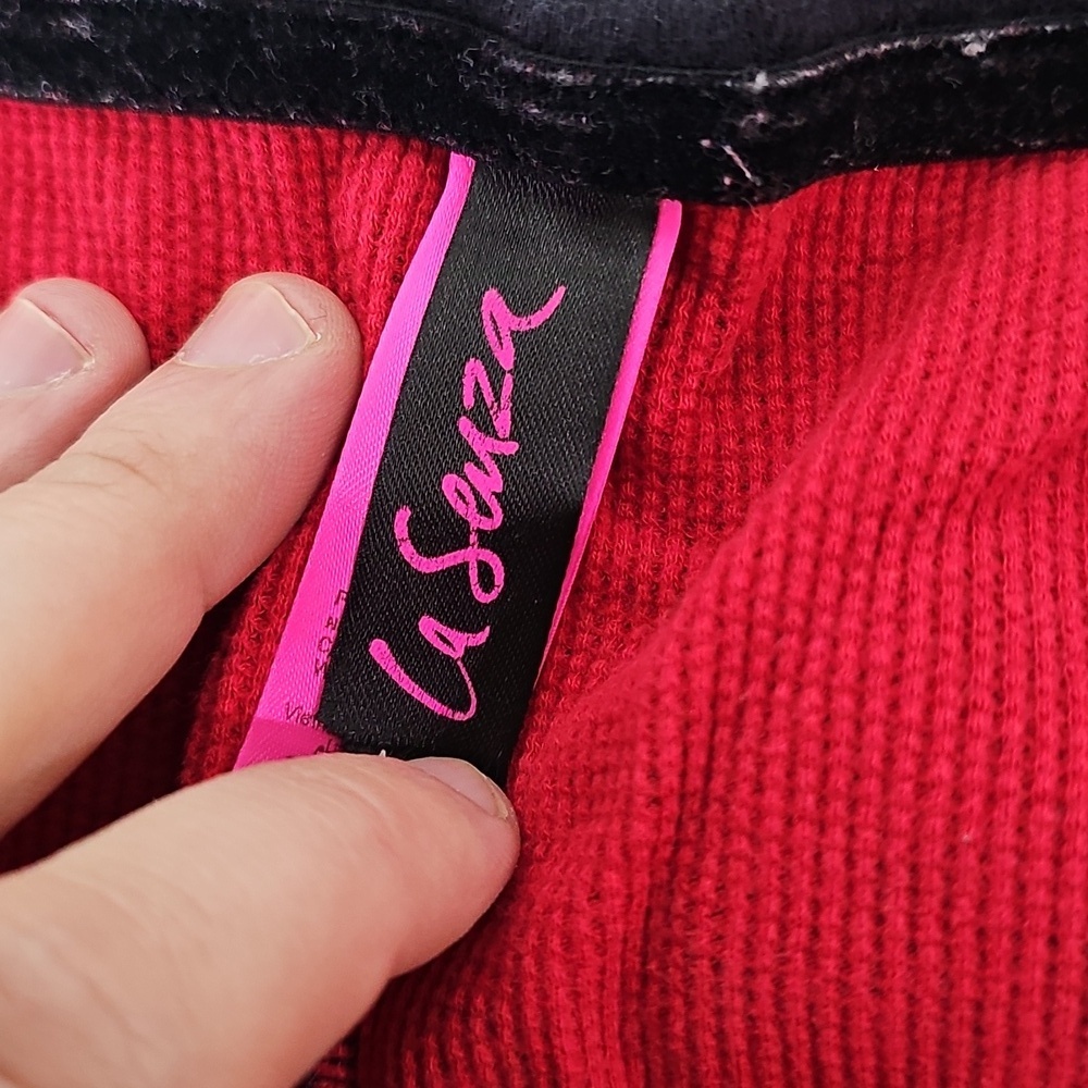 La SENZA Large Red Top - Picture 5 of 7